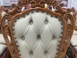 lưng tựa ghế louis hoàng gia.
