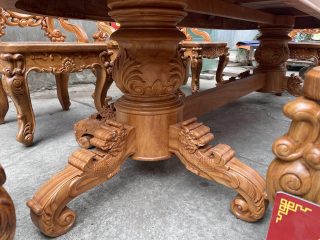 Mẫu bàn ăn bầu dục 8 ghế louis gỗ gõ đỏ cao cấp (Anh Hiếu, Hải Phòng) 10 hệ chân trụ có chân đế cầu kỳ