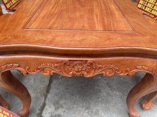Mẫu bàn ăn hoàng gia 8 ghế louis gỗ hương đá (Chú Nhân, Vĩnh Phúc) 14 yếm ghế hoa hồng lá tây
