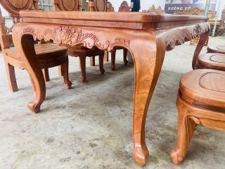 chân bàn cong cách điệu