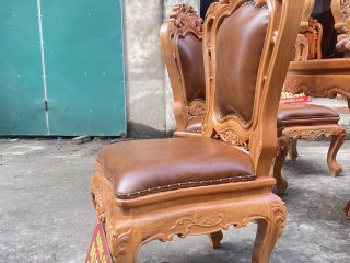 mặt ngồi và lưng tựa bọc đệm