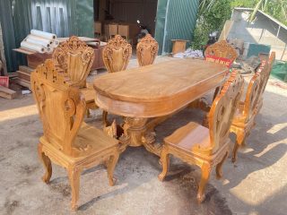 Mẫu bàn ăn bầu dục kết hợp 8 ghế louis ngọc mặt trời gỗ gõ đỏ cao cấp (Anh Quân, Hà Tĩnh) 10 bàn ghế ăn gỗ gõ đỏ