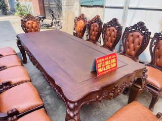 Siêu phẩm bàn ăn hoàng gia 12 ghế louis bọc đệm gỗ gõ đỏ cao cấp (Chị Hương, Phú Thọ) 19 Mẫu bàn ăn louis hoàng gia