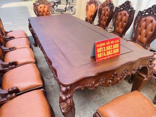 Siêu phẩm bàn ăn hoàng gia 12 ghế louis bọc đệm gỗ gõ đỏ cao cấp (Chị Hương, Phú Thọ) 21 mặt bàn gỗ gõ đỏ giữ trơn