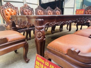 Siêu phẩm bàn ăn hoàng gia 12 ghế louis bọc đệm gỗ gõ đỏ cao cấp (Chị Hương, Phú Thọ) 23 chân bàn đục hoa hồng