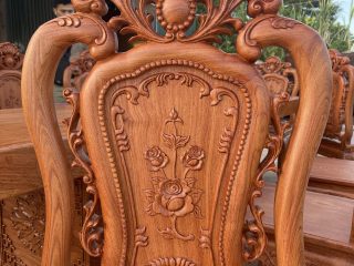 lưng ghế louis hoa hồng