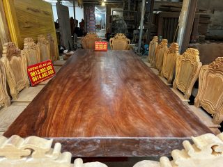 Siêu phẩm bàn ăn nguyên khối gỗ gõ đỏ 340x140x15cm và 16 ghế louis (Cô Nga, Vĩnh Phúc) 8 bộ bàn ăn 16 ghế