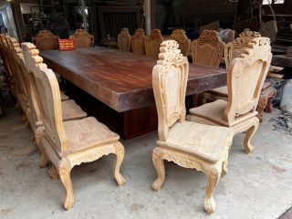 Siêu phẩm bàn ăn nguyên khối gỗ gõ đỏ 340x140x15cm và 16 ghế louis (Cô Nga, Vĩnh Phúc) 12 Mẫu ghế louis lưng cao gỗ gõ đỏ