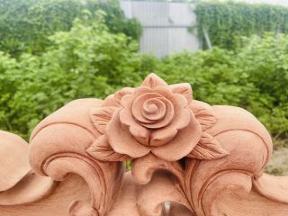 Siêu phẩm bàn ghế louis hoàng gia nguyên khối 10 món gỗ hương đá cao cấp (Anh Bằng, Đà Nẵng) 23 họa tiết hoa hồng trên vai ghế