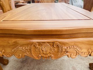 yếm bàn lượn chạm hoa lá tây