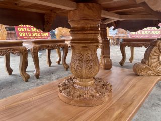 chân trụ tiện tròn hoa lá tây