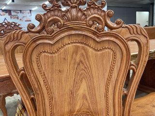 Bàn ăn nguyên khối siêu vip kết hợp 8 ghế louis hoa lá tây gỗ hương đá (Anh Thịnh, Thanh Hóa) 19 tựa lưng ghế louis hoàng gia