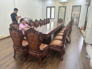 bộ bàn ăn gỗ gõ đỏ bọc đệm da