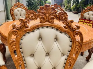 Bàn ăn tròn 8 ghế louis bọc đệm gỗ gõ đỏ cao cấp (Anh Tú, Hai Bà Trưng - Hà Nội) 25 lưng tựa ghế louis hoàng gia