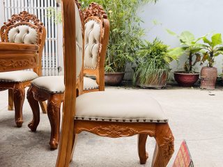 Bàn ăn tròn 8 ghế louis bọc đệm gỗ gõ đỏ cao cấp (Anh Tú, Hai Bà Trưng - Hà Nội) 27 ghế ăn louis chân liền vách