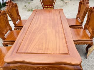 Bộ bàn ăn 8 ghế phong cách hoàng gia gỗ gõ đỏ (Anh Thế, Hải Phòng) 16 mặt bàn khung tranh giữ trơn