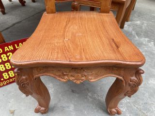 mặt ngồi ván tràn liền tấm