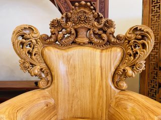 Mặt chính diện vách ghế đơn