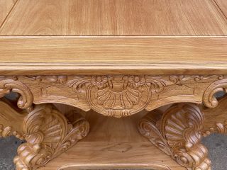 mẫu bàn ăn hoàng gia siêu phẩm