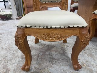 chân ghế louis hoa hồng