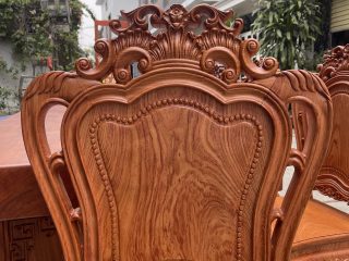 lưng ghế louis hoàng gia