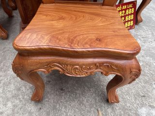 mặt ngồi ván tràn liền tấm