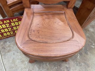 mặt ngồi khung tranh ván liền