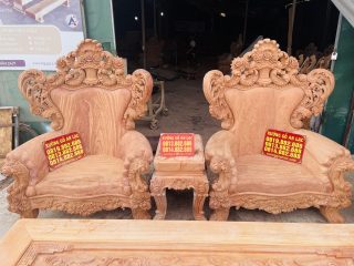 hai chiếc ghế đơn louis hoàng gia