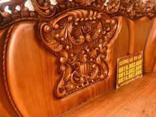 trung tâm vách đục họa tiết